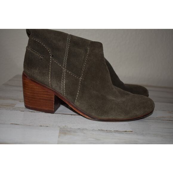 Vince Camuto Green Suede Booties Size 7 - Picture 3 of 5